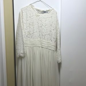 Dainty Jewell’s  English manor dress